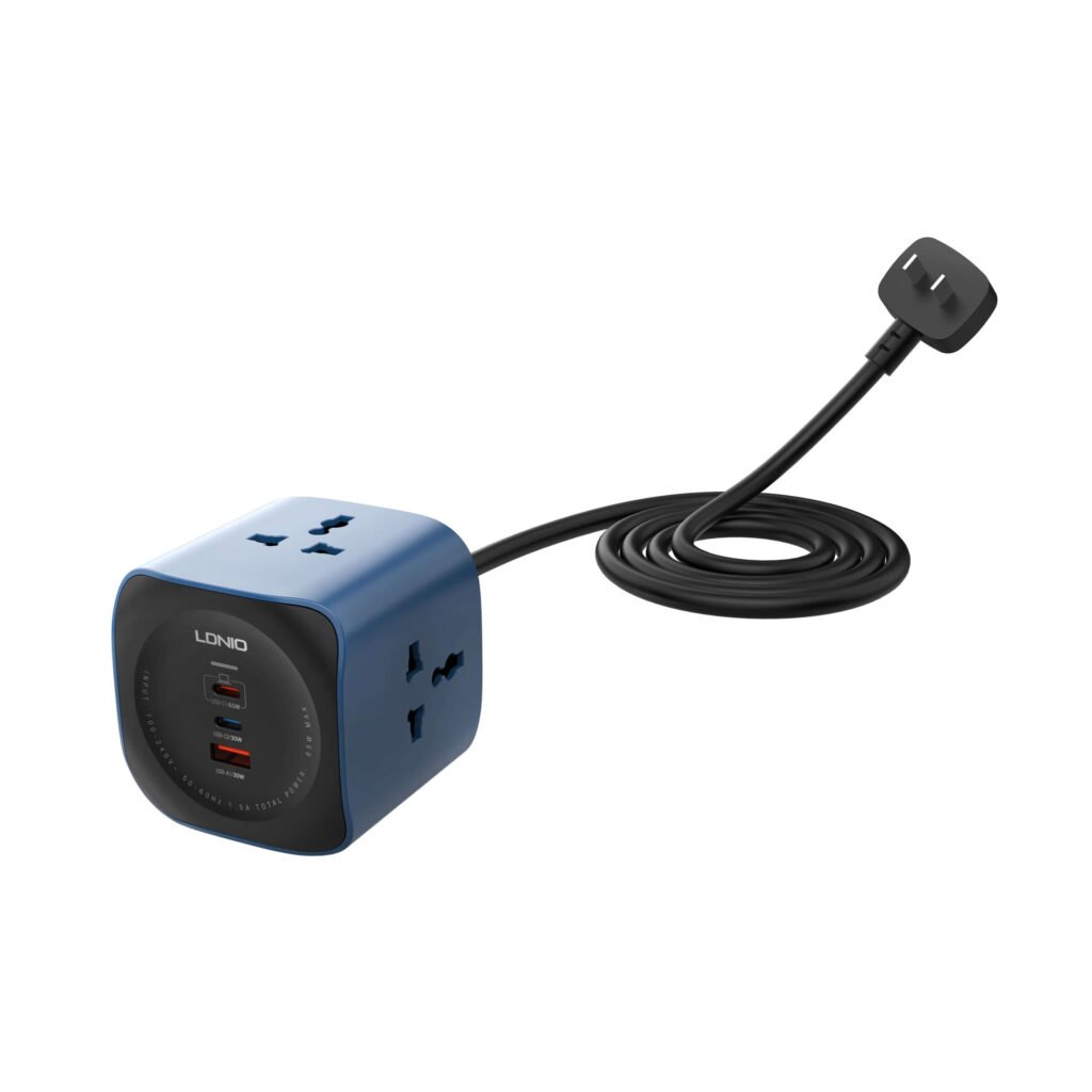 LDNIO 2500W Universal Adapter